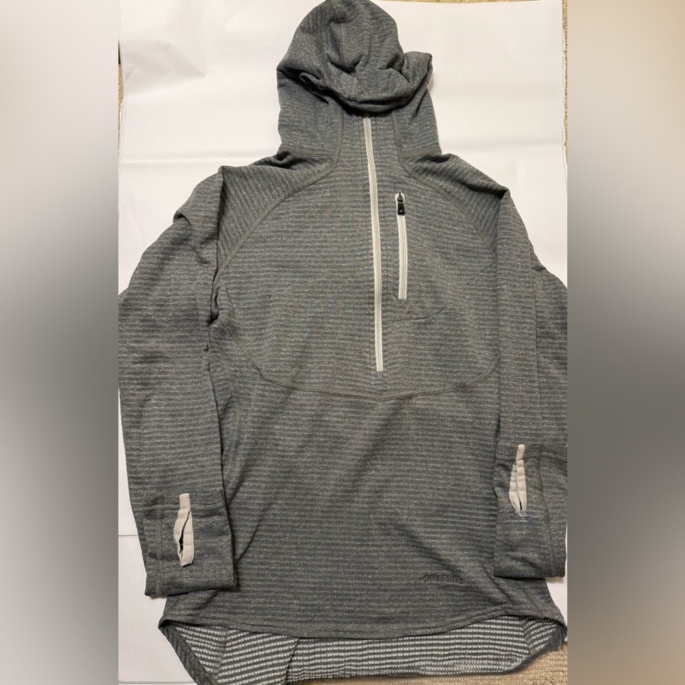 Patagonia R1 3/4 Zip Gray Striped Women's Pullover